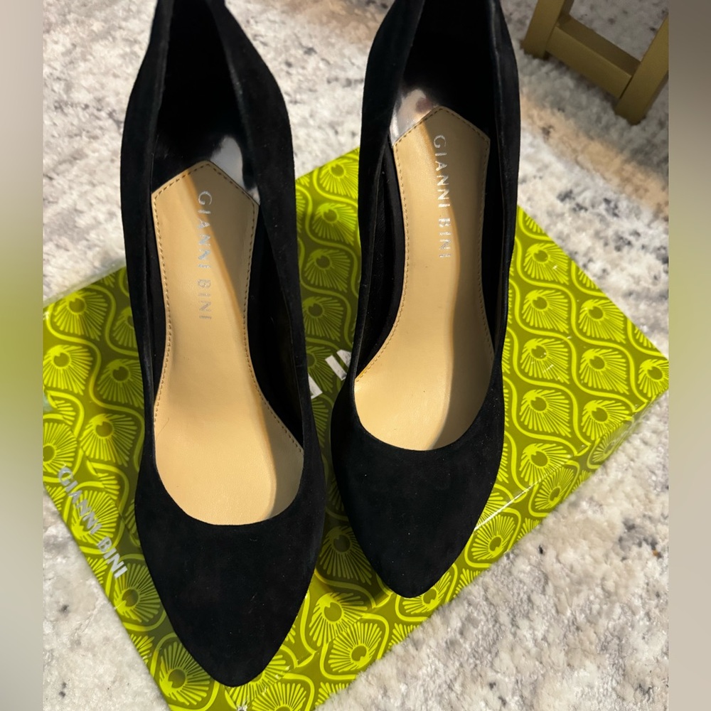 NEVER WORN!!! Gianni Bini Black suede heels with glitter platform bottom.